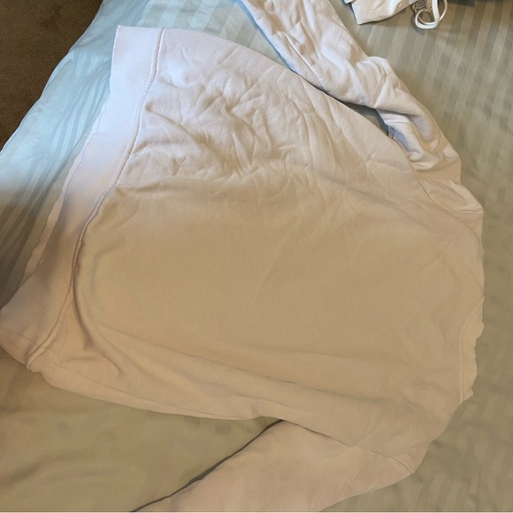 Calvin Klein sweatshirt - Picture 3 of 3